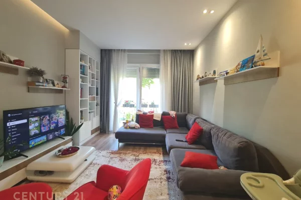 Shtepi ne shitje 3+1 ne Tirane - 430,000 Euro