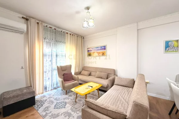Shtepi ne shitje 1+1 ne Tirane - 120,000 Euro