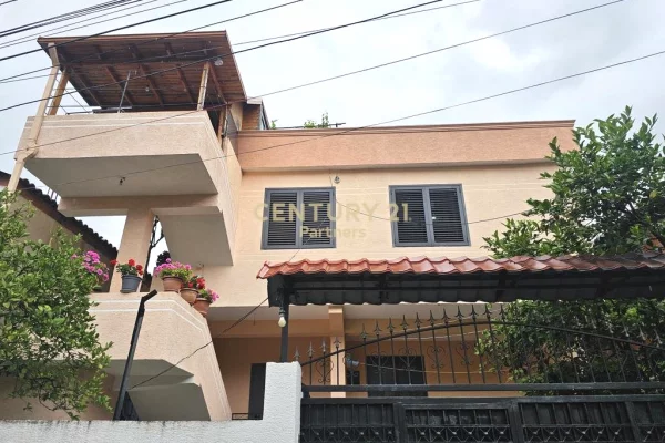 Shtepi ne shitje 4+1 ne Tirane - 350,000 Euro