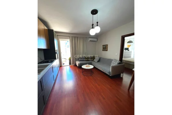 Shtepi me qera 1+1 ne Tirane - 600 Euro