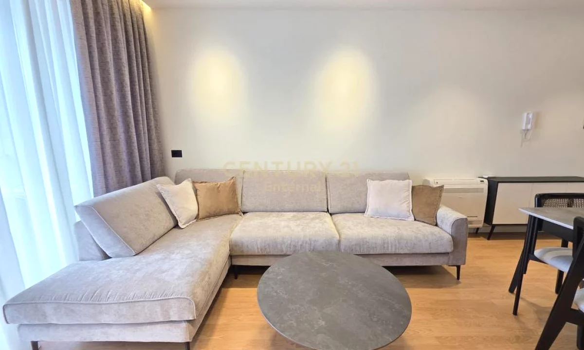 Shtepi ne shitje Apartament ne Tirane, 2+1, Mobilimi Bosh, pa mobiluar, Pagesa 245,000  Euro.