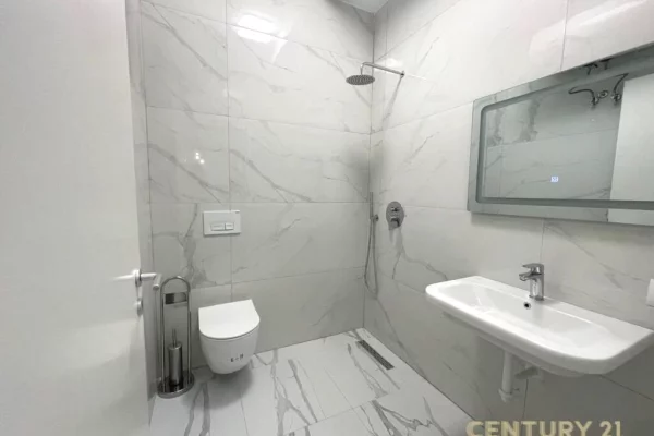 Shtepi me qera Apartament ne Tirane, 2+1, Mobilimi Pjeserisht e mobiluar, Pagesa 650  Euro.