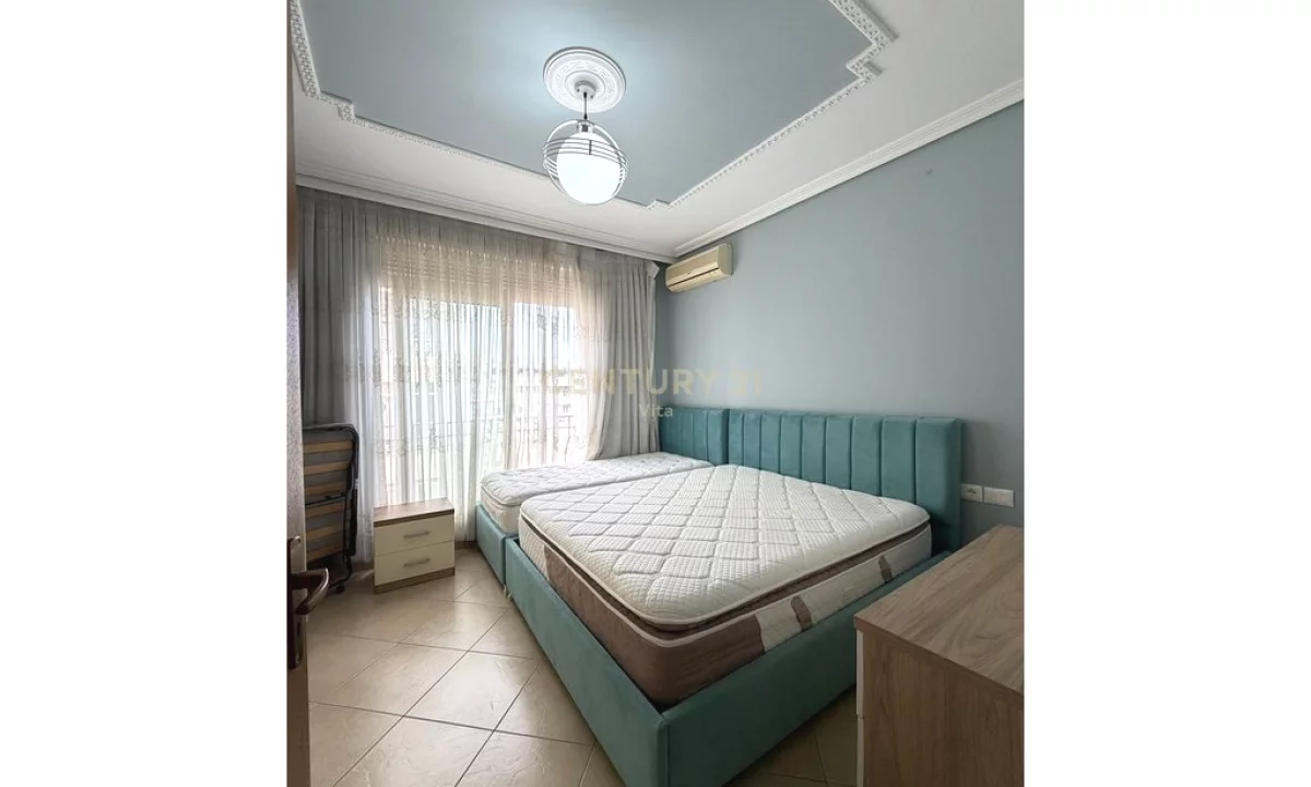 Shtepi ne shitje Apartament ne Durres, 1+1, Mobilimi E mobiluar, Pagesa 100,000  Euro.