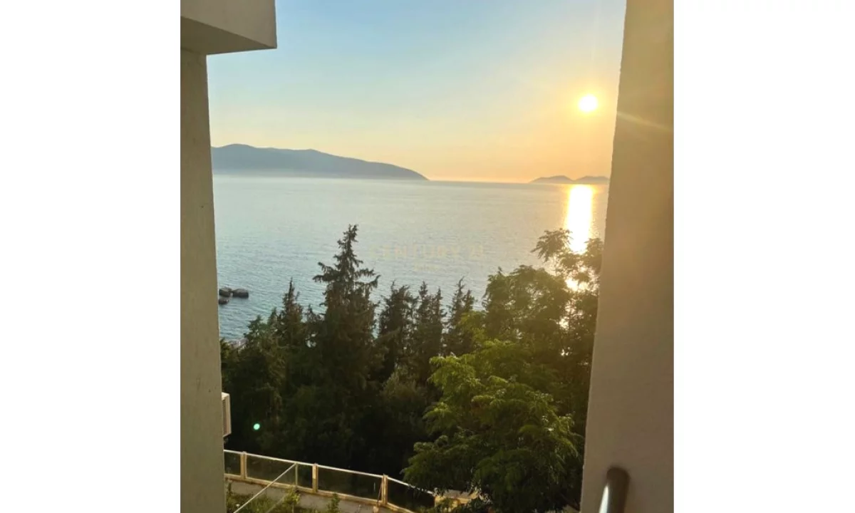 Shtepi ne shitje Apartament ne Vlore, 1+1, Mobilimi Pjeserisht e mobiluar, Pagesa 197,000  Euro.