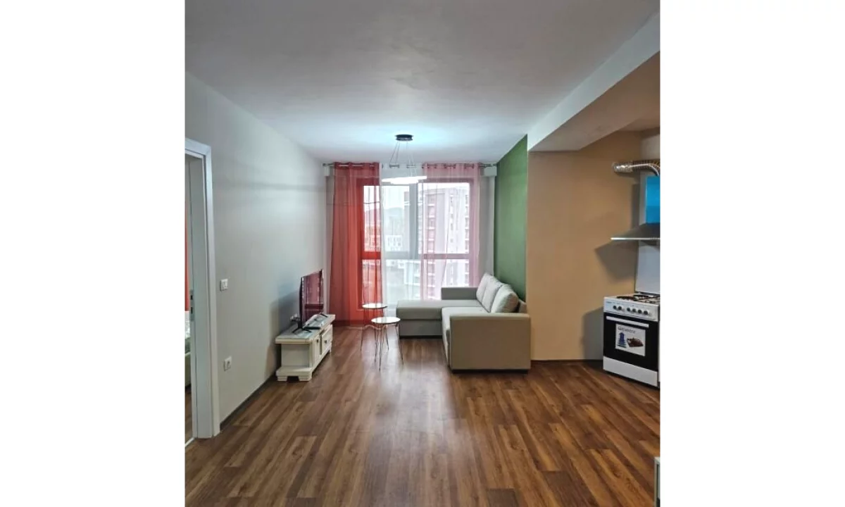 Shtepi ne shitje Apartament ne Tirane, 1+1, Mobilimi Pjeserisht e mobiluar, Pagesa 129,000  Euro.