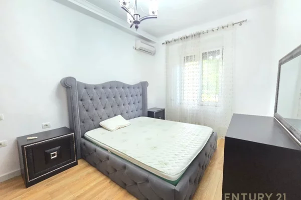 Shtepi me qera Apartament ne Tirane, 2+1, Mobilimi Bosh, pa mobiluar, Pagesa 750  Euro.