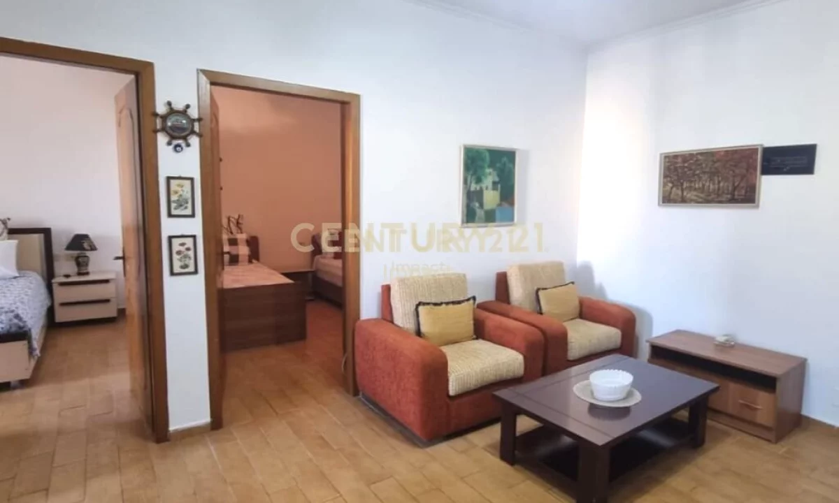 Shtepi me qera Apartament ne Tirane, 2+1, Mobilimi Pjeserisht e mobiluar, Pagesa 600  Euro.