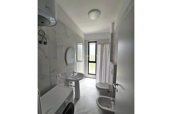 Shtepi ne shitje Apartament ne Durres, 1+1, Mobilimi E mobiluar, Pagesa 82,000  Euro.