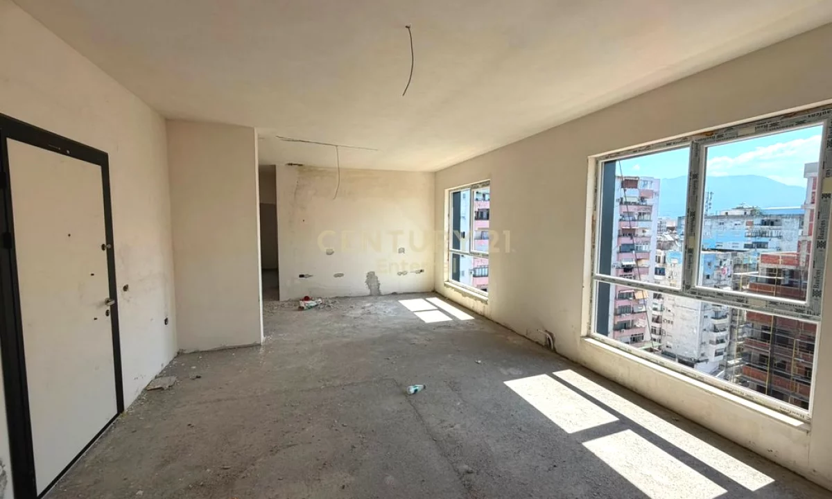 Shtepi ne shitje Apartament ne Tirane, 2+1, Mobilimi Bosh, pa mobiluar, Pagesa 170,000  Euro.