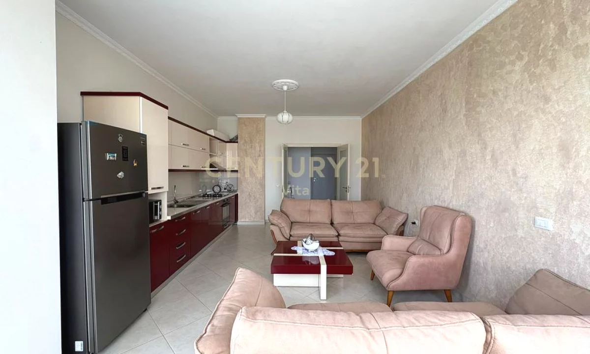 Shtepi ne shitje Apartament ne Tirane, 2+1, Mobilimi Pjeserisht e mobiluar, Pagesa 290,000  Euro.