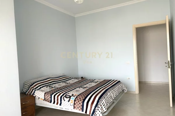 Shtepi ne shitje Apartament ne Tirane, 2+1, Mobilimi Pjeserisht e mobiluar, Pagesa 290,000  Euro.