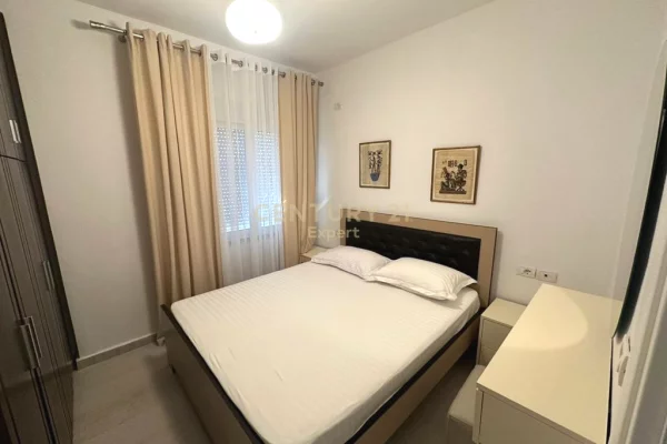 Shtepi ne shitje Apartament ne Sarande, 1+1, Mobilimi Pjeserisht e mobiluar, Pagesa 110,000  Euro.