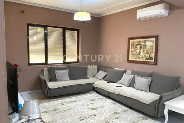 Shtepi ne shitje 2+1 ne Tirane - 160,000 Euro