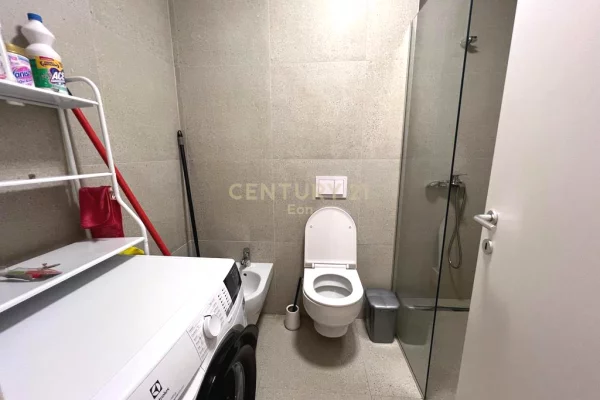 Shtepi ne shitje Apartament ne Durres, 1+1, Mobilimi Pjeserisht e mobiluar, Pagesa 225,000  Euro.