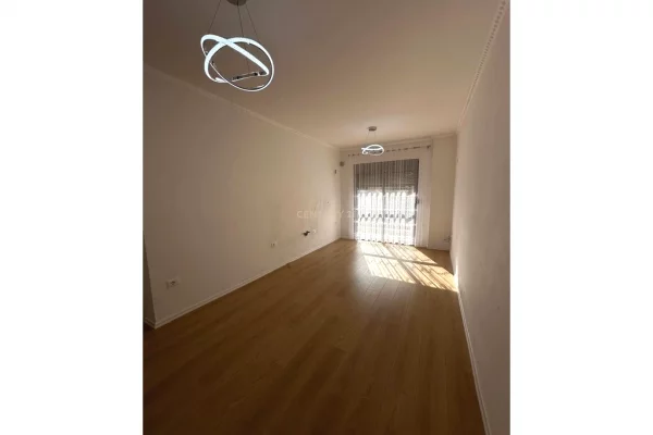 Shitet 2+1+2 FRESKU