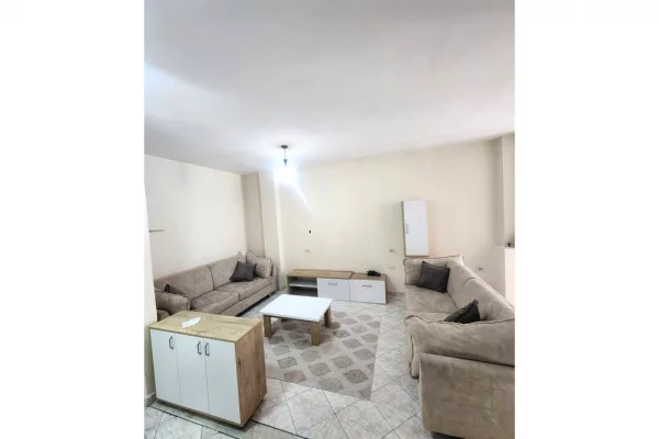 Shtepi me qera 1+1 ne Tirane - 400 Euro