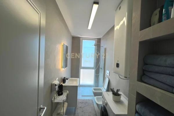 Shtepi me qera Apartament ne Tirane, 1+1, Mobilimi Pjeserisht e mobiluar, Pagesa 600  Euro.