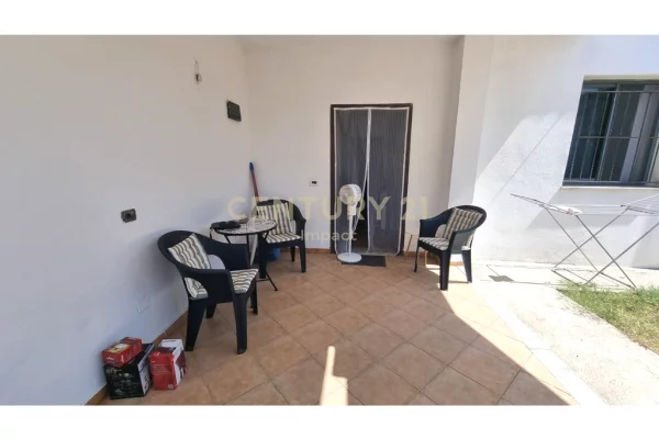 Shtepi ne shitje Apartament ne Tirane, 1+1, Mobilimi Bosh, pa mobiluar, Pagesa 189,000  Euro.