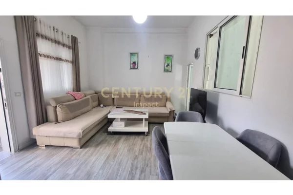Shtepi ne shitje Apartament ne Tirane, 1+1, Mobilimi E mobiluar, Pagesa 86,000  Euro.