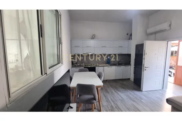 Shtepi ne shitje Apartament ne Tirane, 1+1, Mobilimi E mobiluar, Pagesa 86,000  Euro.