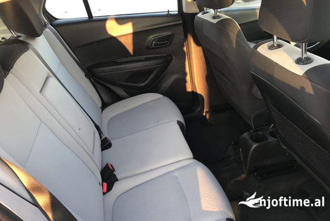 Makina ne shitje ne Tirane, Chevrolet, 2018 gasoline-gas,Kambio Automatik Pagesa 11,500  Euro.