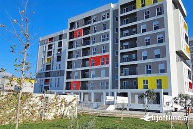 Shtepi ne shitje Apartament ne Tirane, 2+1, Mobilimi Bosh, pa mobiluar, Pagesa 88,000  Euro.