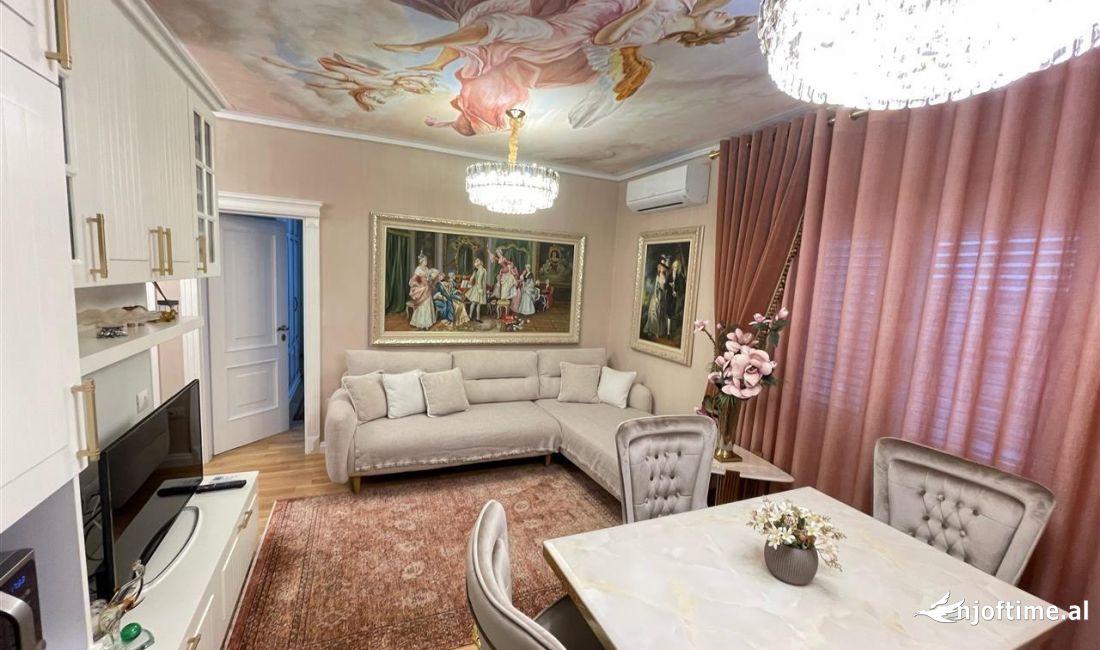 Shtepi me qera Apartament ne Tirane, 2+1, Mobilimi E mobiluar, Pagesa 1,300  Euro.