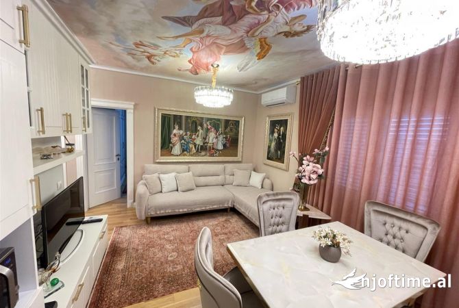 APARTAMENT 2+1 ME QERA TE MYSLYM SHYRI