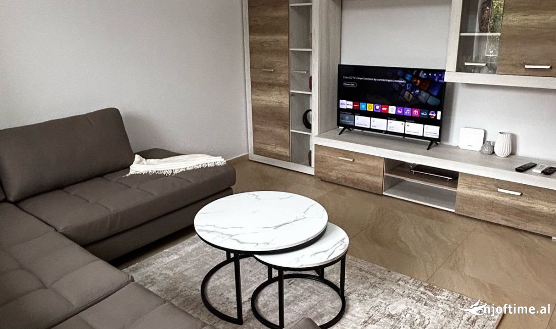 Shtepi me qera Apartament ne Tirane, 1+1, Mobilimi E mobiluar, Pagesa 650  Euro.