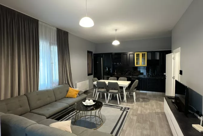 Shtepi me qera Apartament ne Tirane, 3+1, Mobilimi E mobiluar, Pagesa 1,200  Euro.