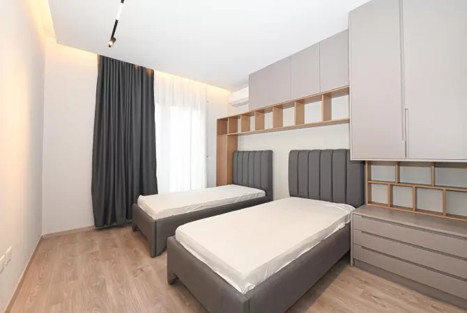 Shtepi me qera Apartament ne Tirane, 2+1, Mobilimi E mobiluar, Pagesa 1,200  Euro.
