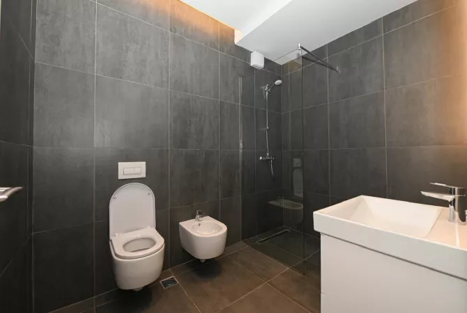 Shtepi me qera Apartament ne Tirane, 2+1, Mobilimi E mobiluar, Pagesa 1,200  Euro.