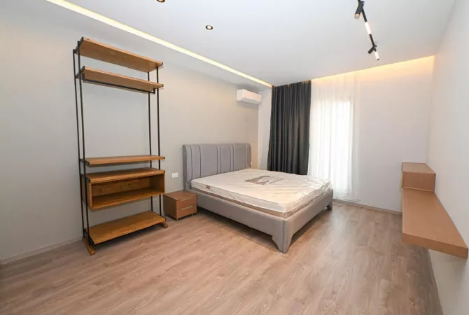 Shtepi me qera Apartament ne Tirane, 2+1, Mobilimi E mobiluar, Pagesa 1,200  Euro.