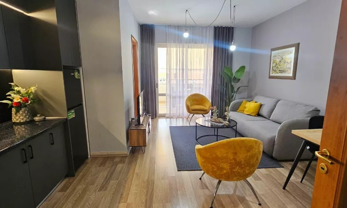 Shtepi me qera Apartament ne Tirane, 1+1, Mobilimi E mobiluar, Pagesa 700  Euro.