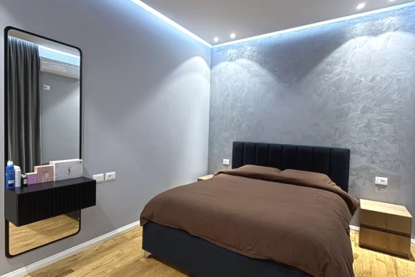 Shtepi ne shitje Apartament ne Tirane, 4+1, Mobilimi E mobiluar, Pagesa 300,000  Euro.