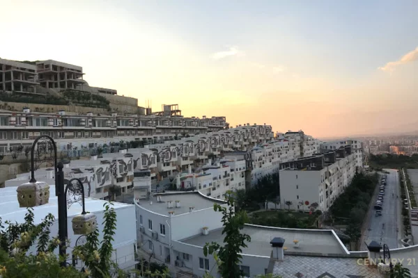 Shtepi ne shitje Apartament ne Tirane, 2+1, Mobilimi Bosh, pa mobiluar, Pagesa 159,000  Euro.