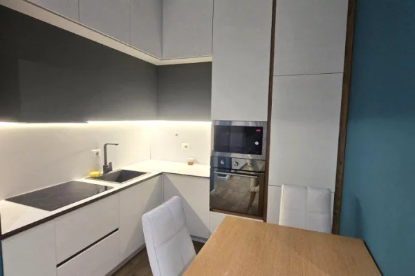 Shtepi me qera Apartament ne Tirane, 1+1, Mobilimi E mobiluar, Pagesa 800  Euro.