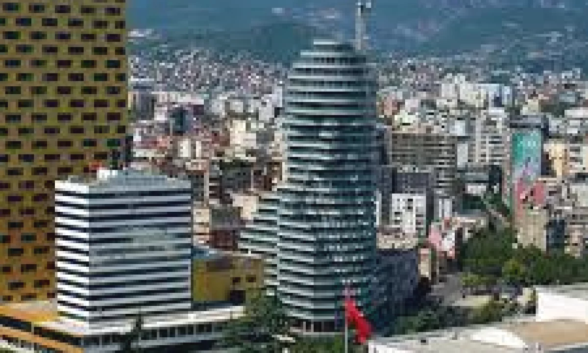 Appartamento in vendita a Tirana 1+1, Vuoto