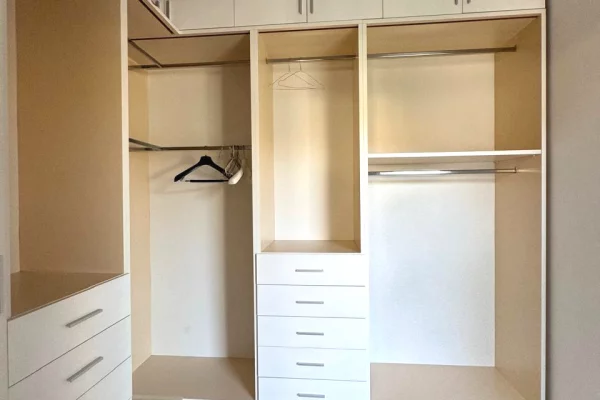 Shtepi me qera Penthose(kati i fundit panoramik) ne Tirane, 4+1, Mobilimi E mobiluar, Pagesa 2,200  Euro.