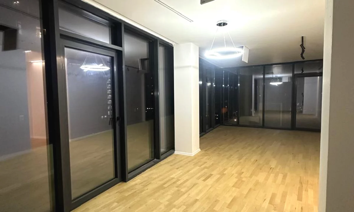 Appartamento in vendita a Tirana 2+1, Vuoto