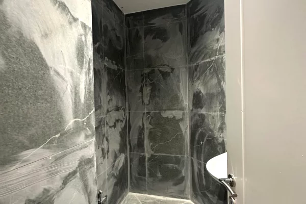 Appartamento in vendita a Tirana 2+1, Vuoto