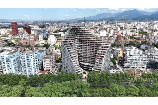 Shtepi ne shitje Apartament ne Tirane, 4+1, Mobilimi Bosh, pa mobiluar, Pagesa 750,000  Euro.