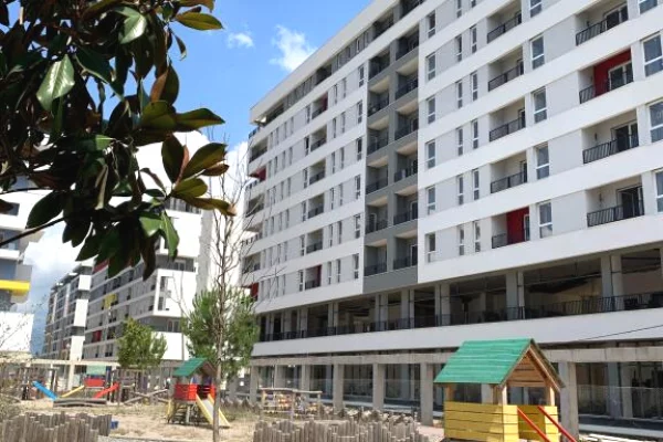 Shtepi ne shitje Apartament ne Tirane, 1+1, Mobilimi Bosh, pa mobiluar, Pagesa 63,500  Euro.