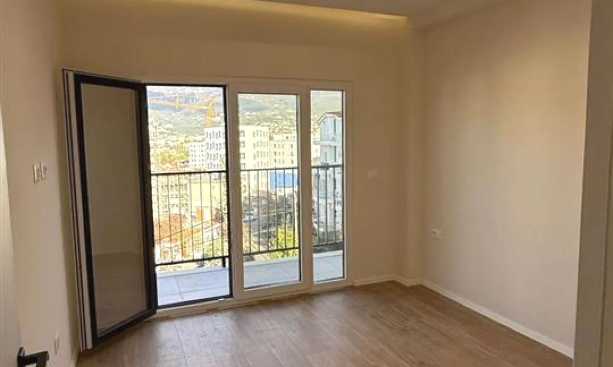 Shtepi ne shitje Apartament ne Tirane, 1+1, Mobilimi E mobiluar, Pagesa 91,450  Euro.