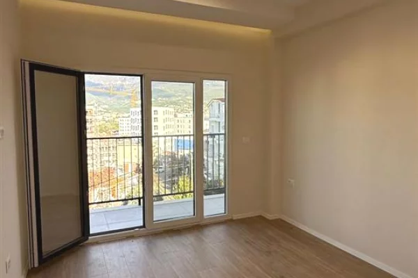 Shtepi ne shitje Apartament ne Tirane, 1+1, Mobilimi E mobiluar, Pagesa 91,450  Euro.