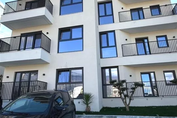 Shtepi ne shitje Apartament ne Tirane, 1+1, Mobilimi E mobiluar, Pagesa 91,450  Euro.