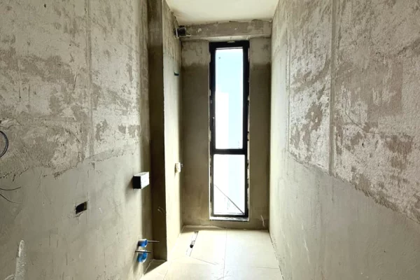 Shtepi ne shitje Apartament ne Tirane, 2+1, Mobilimi Bosh, pa mobiluar, Pagesa 2,880,160  Euro.