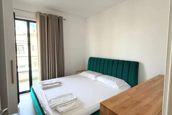 Shtepi ne shitje Apartament ne Tirane, 2+1, Mobilimi E mobiluar, Pagesa 289,200  Euro.
