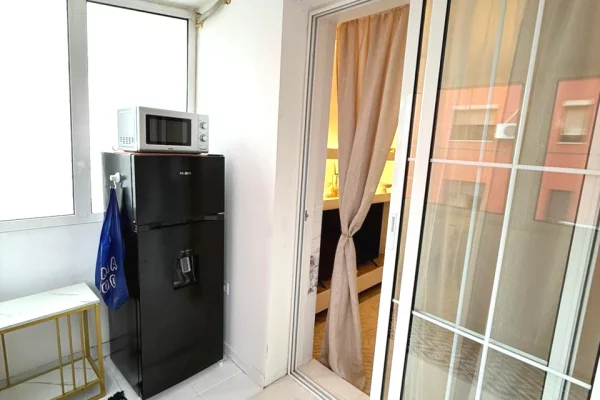 Shtepi ne shitje Apartament ne Tirane, 2+1, Mobilimi E mobiluar, Pagesa 250,000  Euro.