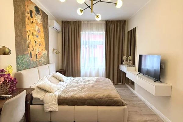 Shtepi ne shitje Apartament ne Tirane, 2+1, Mobilimi E mobiluar, Pagesa 250,000  Euro.